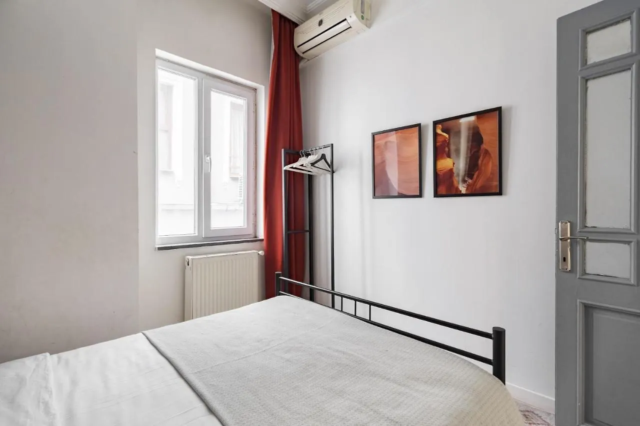 Апартаменты Central Flat W Sea View And Near Galata Tower Стамбул